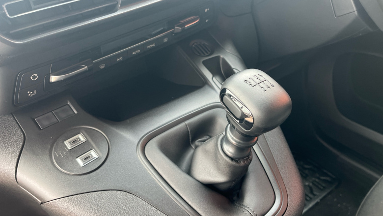 Citroen Berlingo 1.5 BlueHDi 100 Plus M 5dr [WAV] Diesel Estate